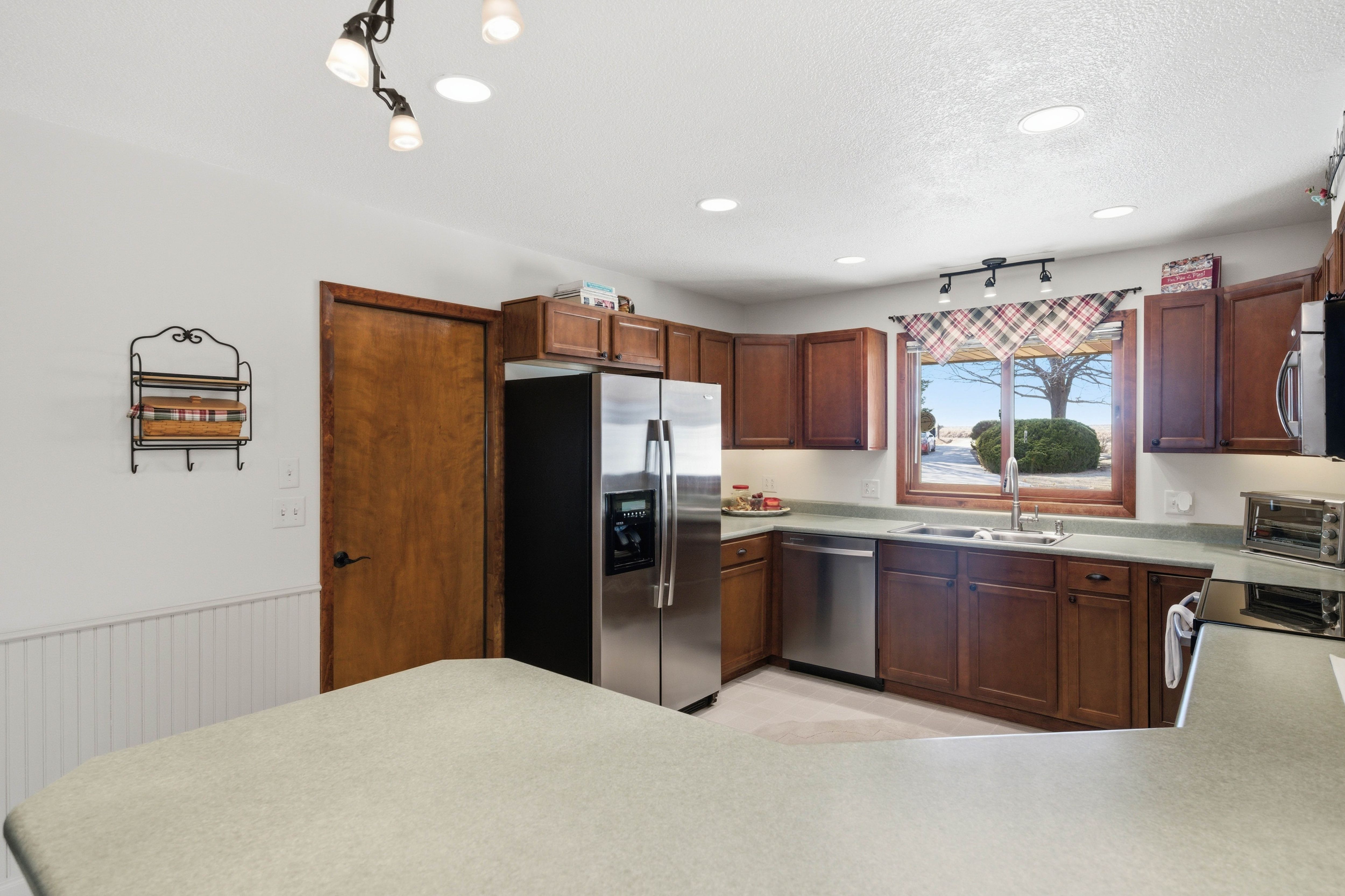Listing Photo: 3281 140th Ave, Carlisle, IA 50047 (2 of 30)